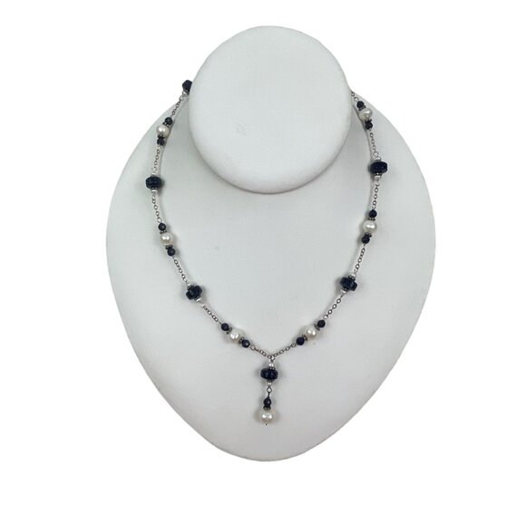 Elegant Pearl and Black Blue Goldstone Beaded Necklace With Silver Chain - Picture 3 of 8